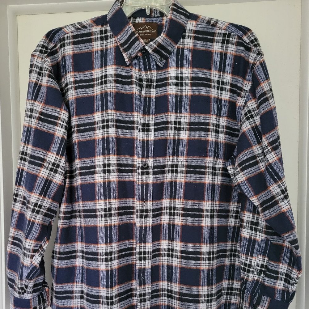 Men's Navy Blue plaid flannel shirt - XL